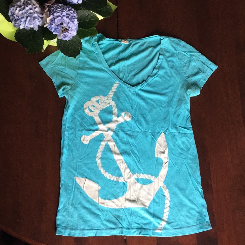 V-neck Anchor Tee